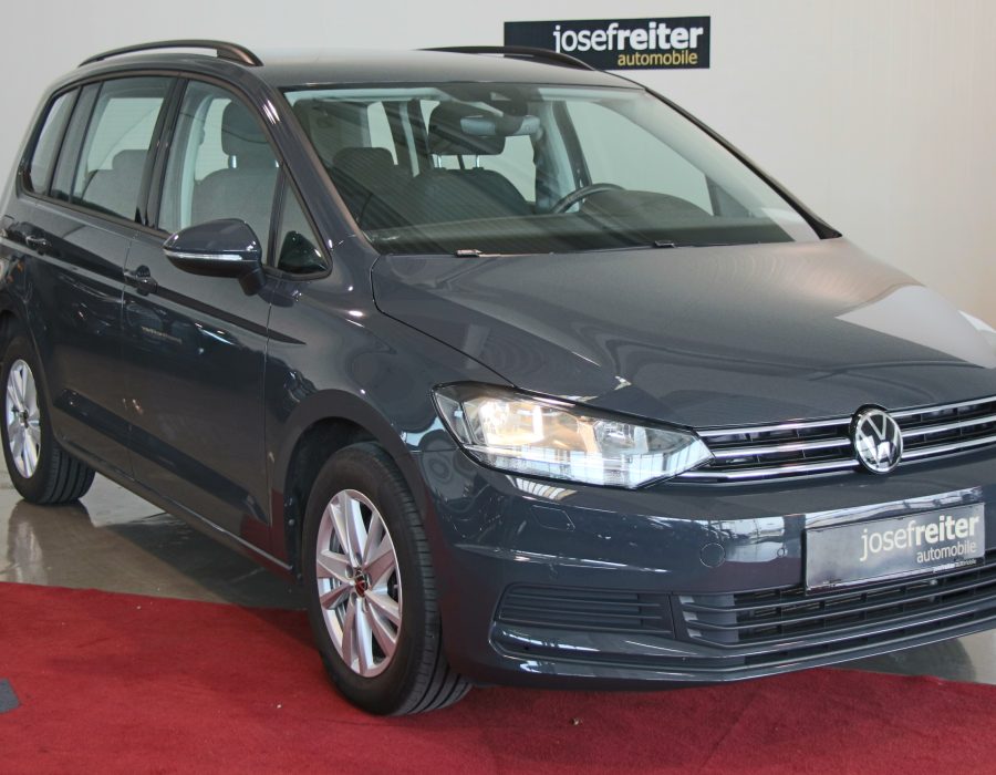 VOLKSWAGEN Touran 2.0 TDI Comf. AHK/7 SITZE/NAVIKAMERA
